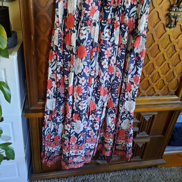 V Neck Tie-Waist Floral Bohemian Maxi Dress Flowy Ruffle w/Slit NWT! - Size S - Picture 7 of 16